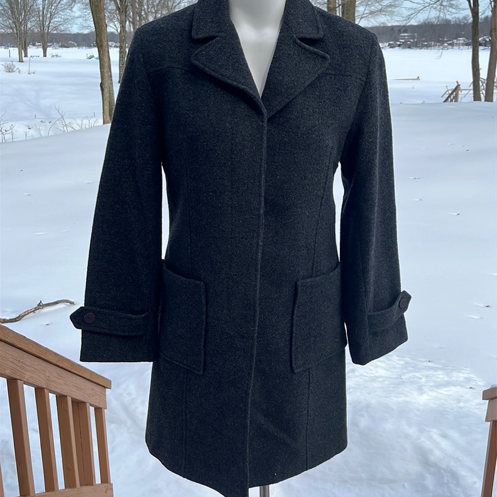 Fabulous all-wool grey coat M